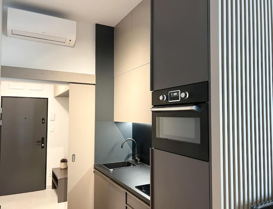 Central Getaway Studio Bratislava Exteriör bild
