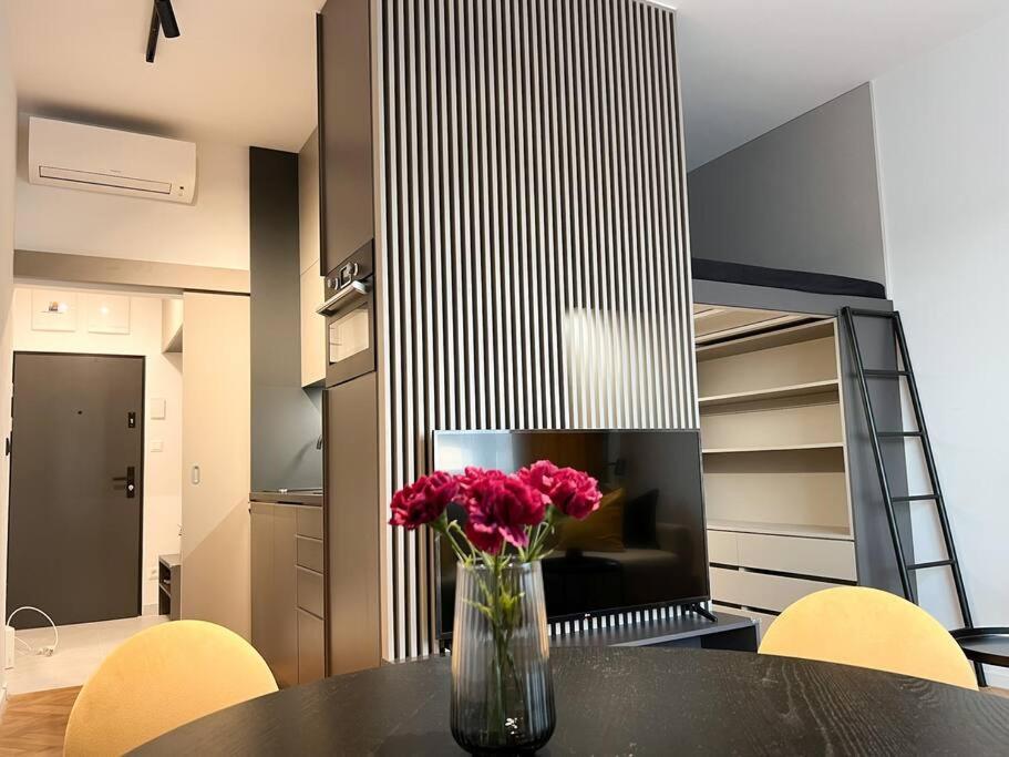 Central Getaway Studio Bratislava Exteriör bild